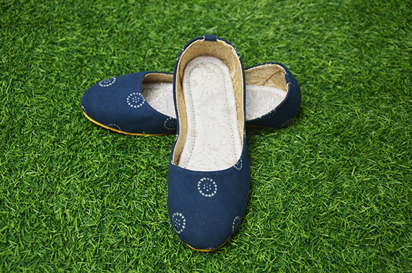 Indigo I Grey Coin by MoreGanica